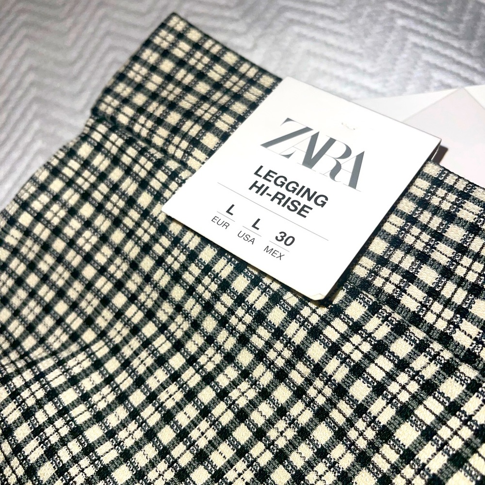 Zara Hi-Rise Legging